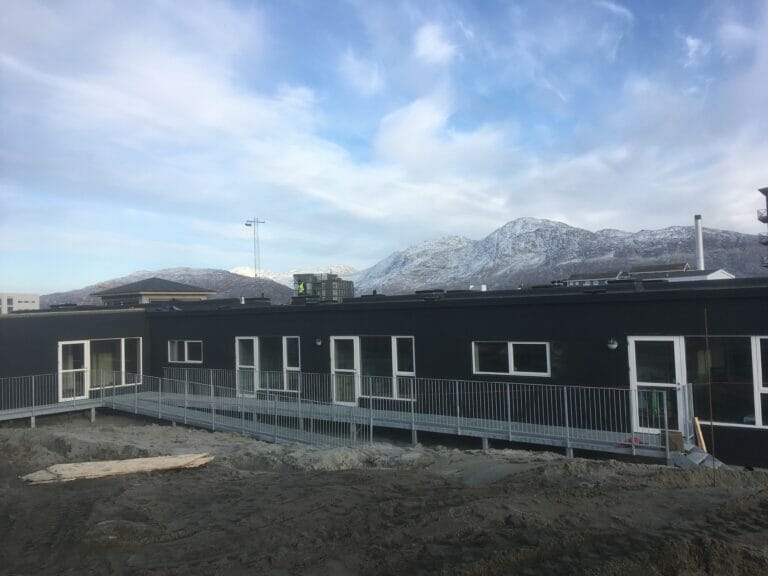 Persolit entreprenørfirma A/S HVAC teknisk isolering opgave på Grønland